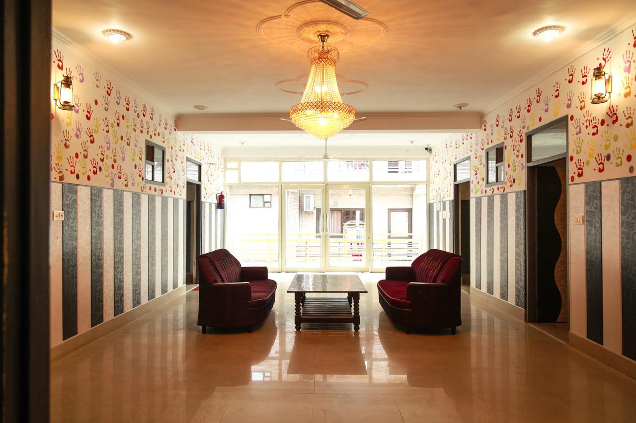 Nammastay Traveller'S Hub Tapovan Exterior photo